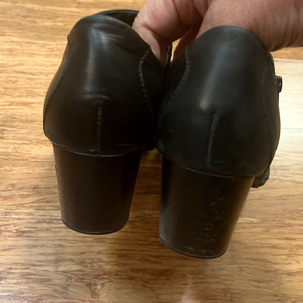 Born Black Leather Ankle Booties – Side Zip – Stacked Heel – Women’s Size 10 - Picture 14 of 15